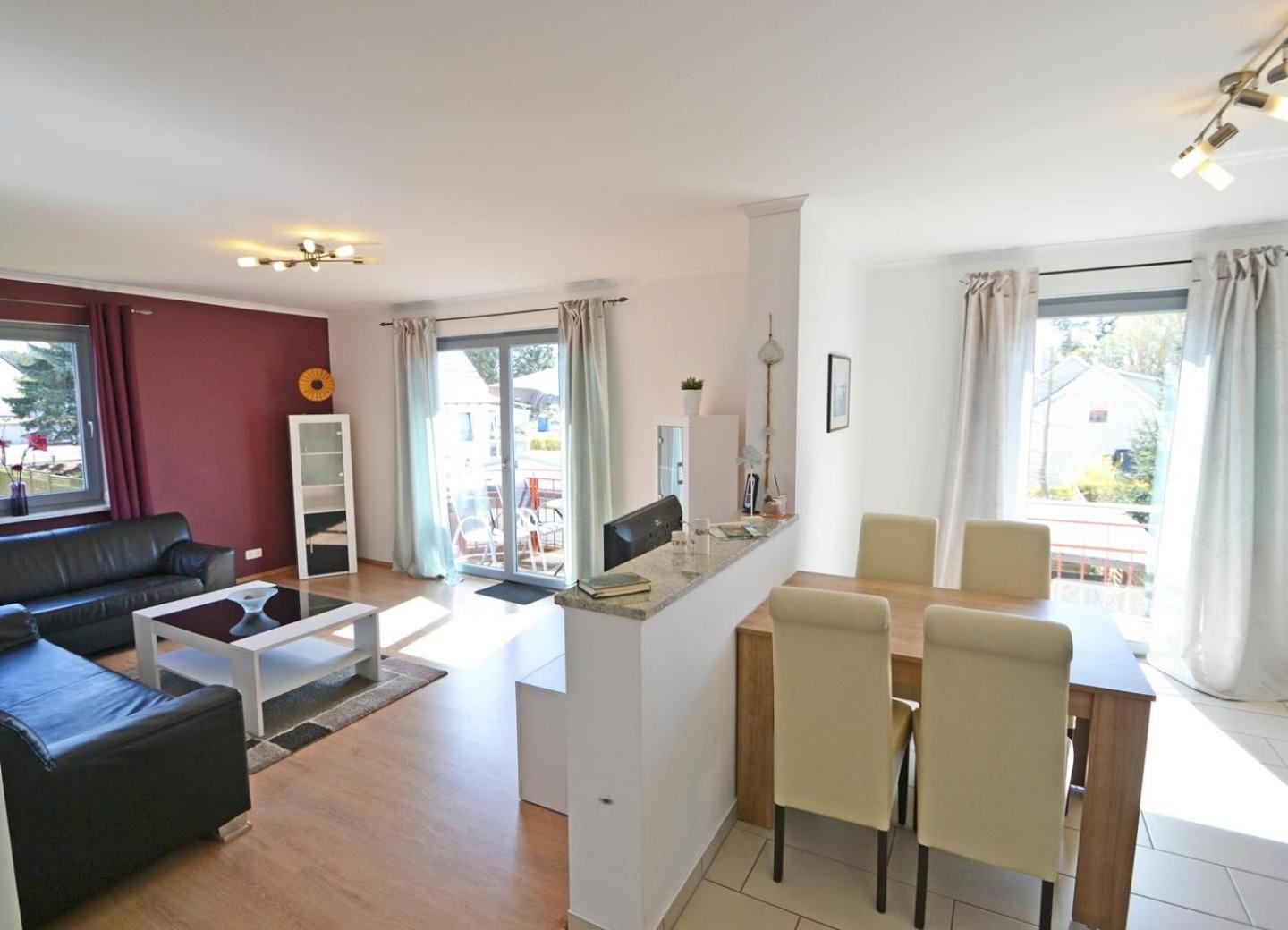 Haus Triade Ferienwohnung Triade 3 Цинновиц Экстерьер фото